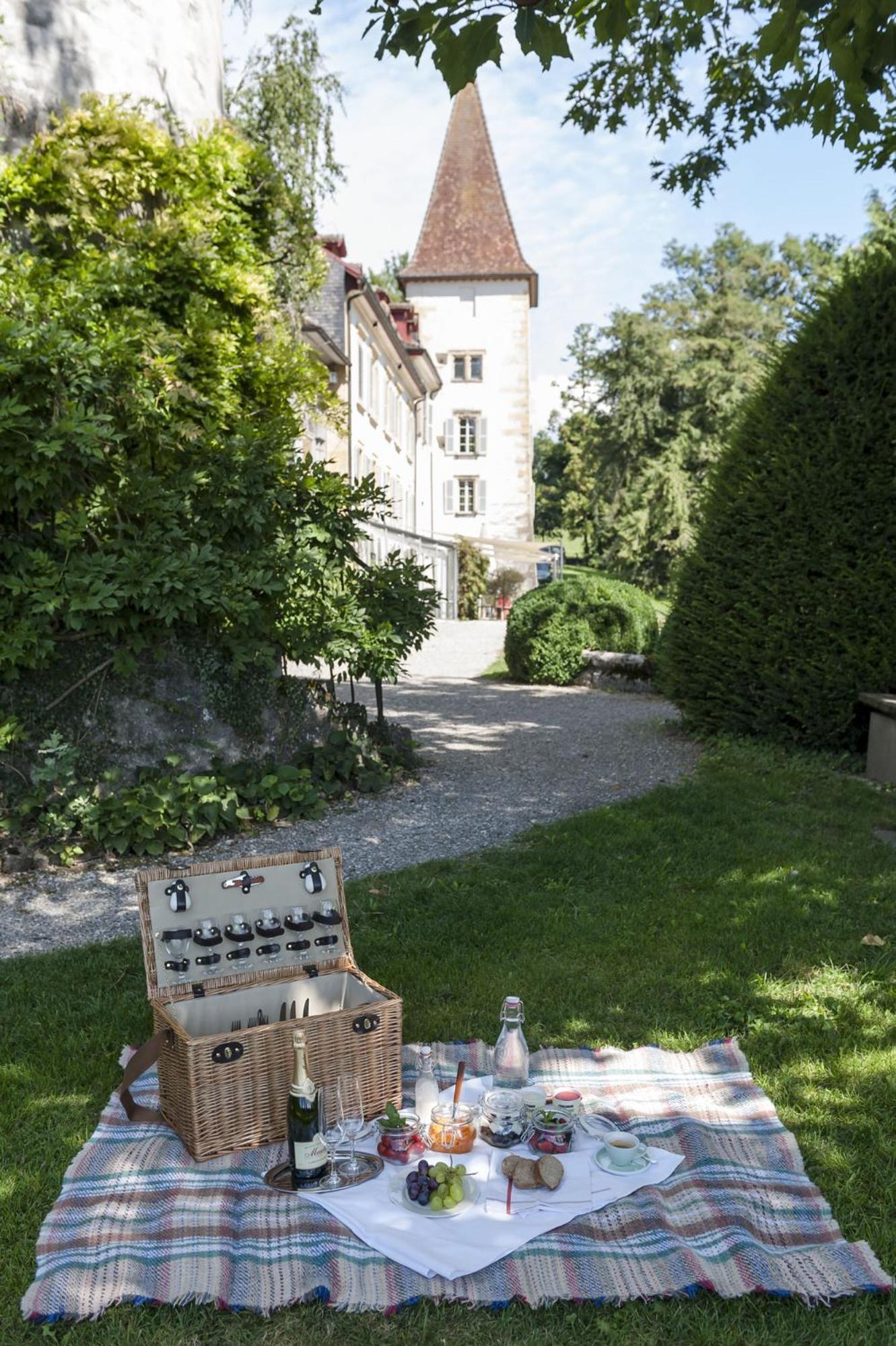 Schloss Münchenwiler Murten Exterior foto